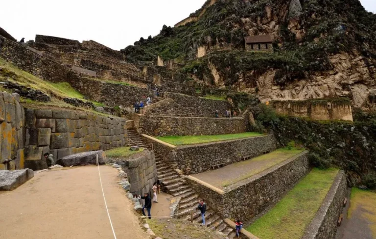 Sacred Valley → Hot waters