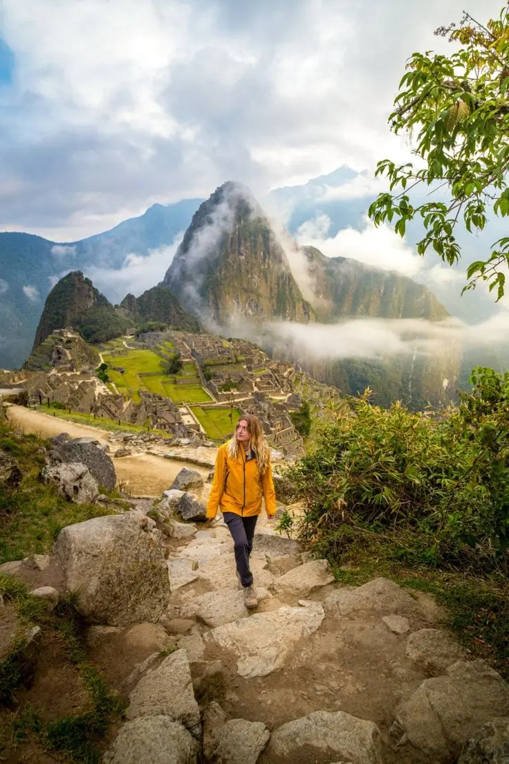 Machu Picchu → Cusco