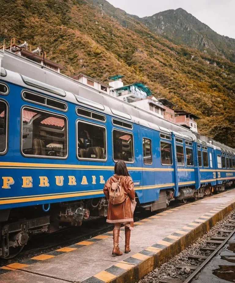 Machu Picchu → Cusco